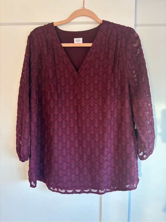 croft & barrow Tops - Croft & Barrow Burgundy Plum Lace V-Neck Blouse